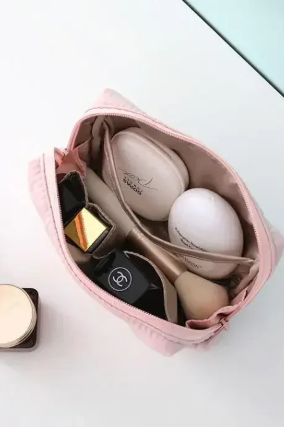 Stylish Makeup Bag Organizer