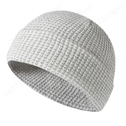 Unisex Reflective Knit Beanie – Glow-in-the-Dark Warm Hat for Night Safety
